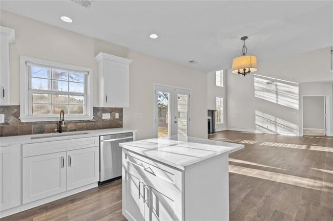 Building Photo - 4831 Edinburgh Dr