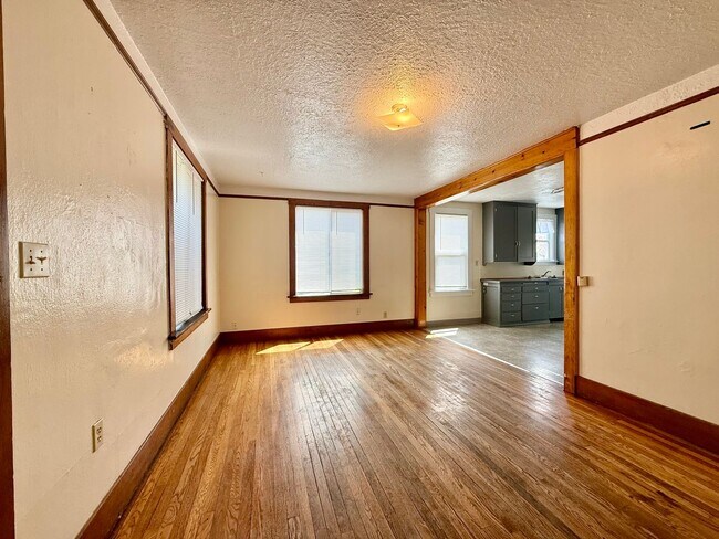 Building Photo - 2512 N 2nd St