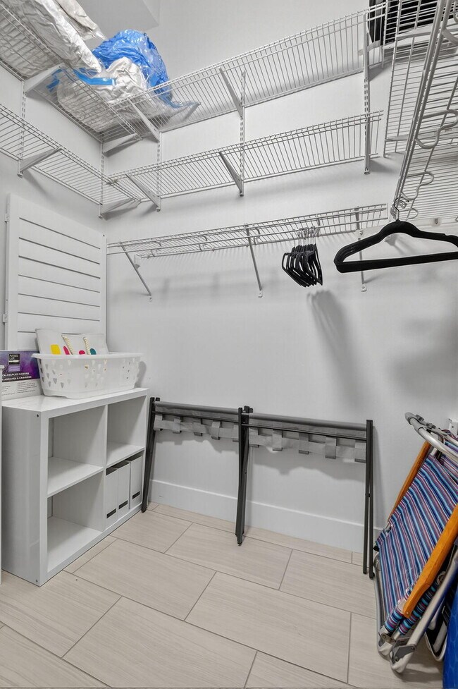 Building Photo - 600 S Dixie Hwy