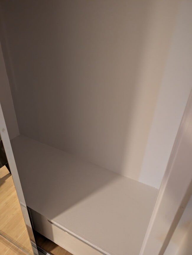 Building Photo - Ainahau Gardens - Fully Furnished Studio