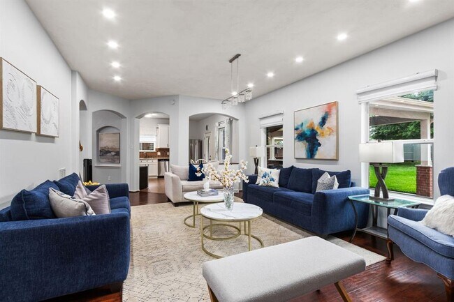 Building Photo - 25915 Hopson Meadows Dr