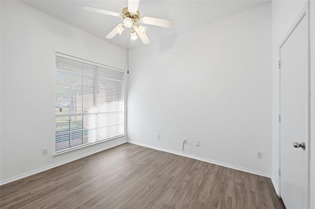 Building Photo - 421 Kingfisher Ln