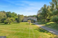 Building Photo - 26 Piney Meetinghouse Ct