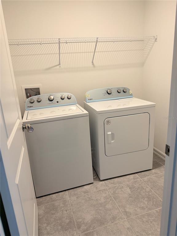 Building Photo - 1326 Deepwater Cir