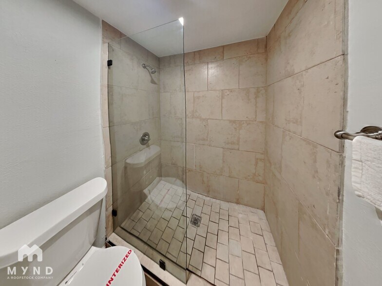 Building Photo - 5208 Rowcrop Dr