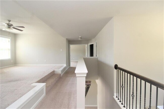 Building Photo - 4086 Water Mill Dr