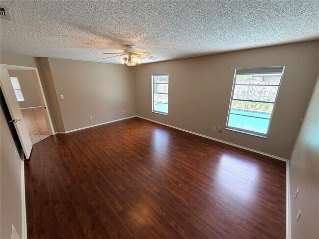 Building Photo - 309 Buttonwood Dr