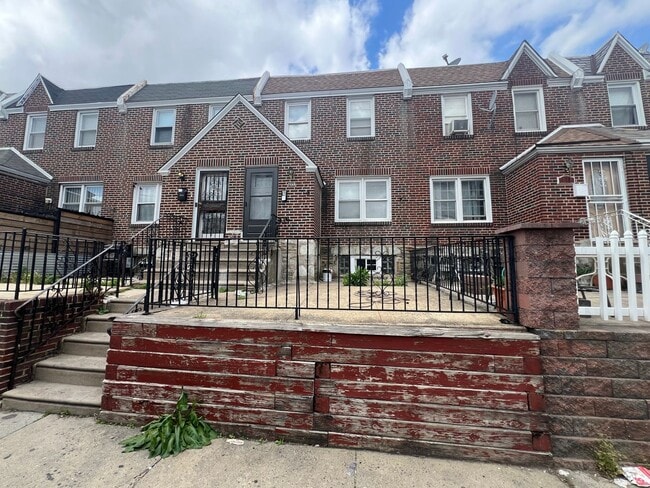 Primary Photo - 7046 Souder St