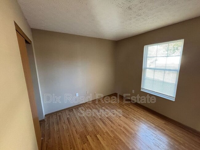 Building Photo - 179 Thompson St