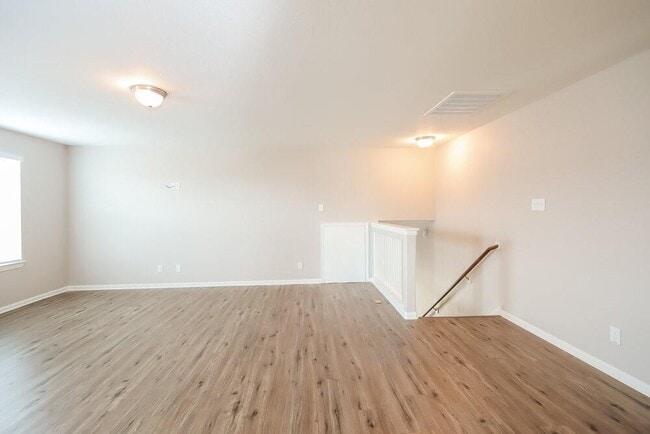 Building Photo - 2302 Thunderbolt Peak Dr