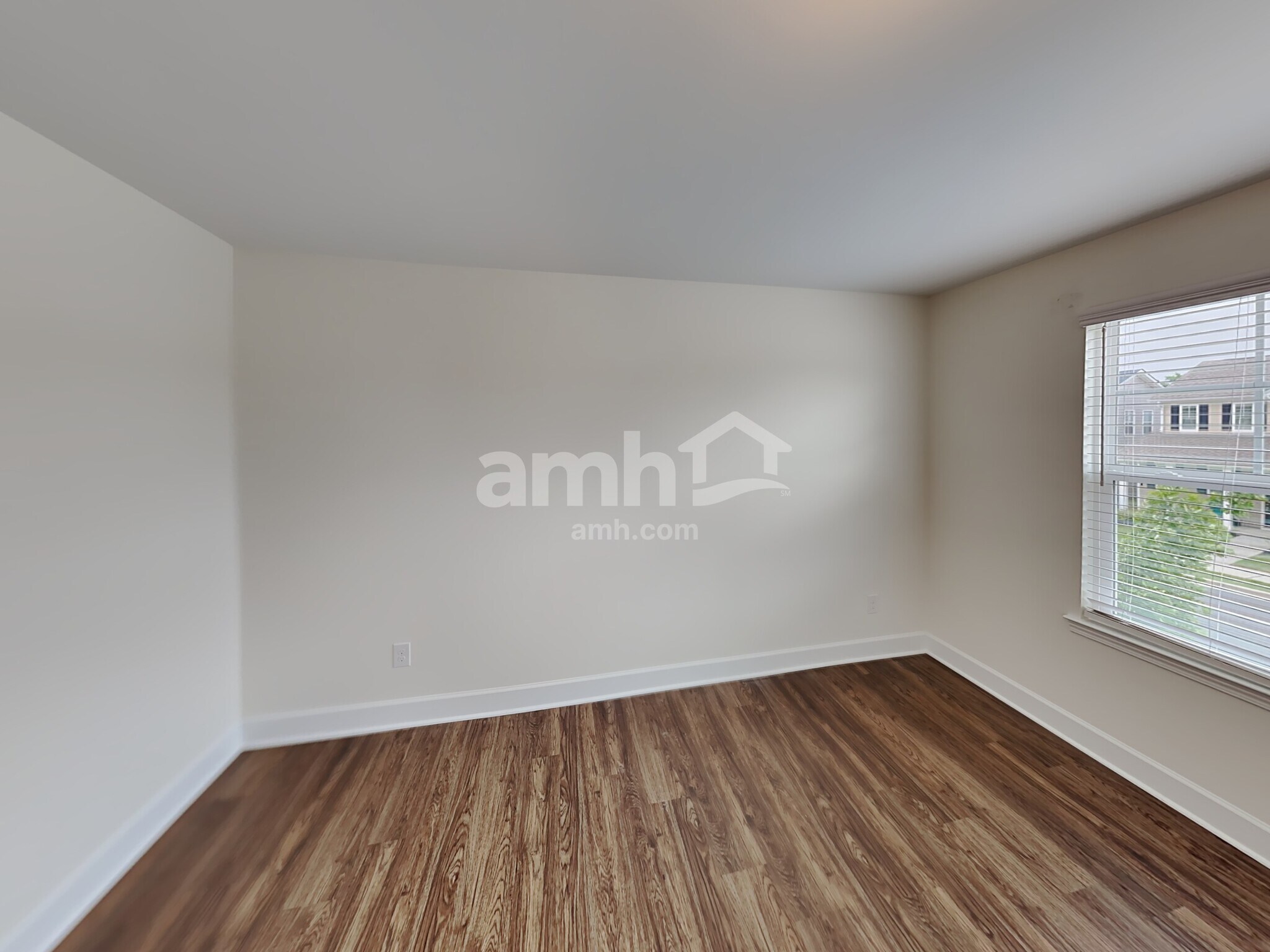 Building Photo - 5067 Trailwater Dr