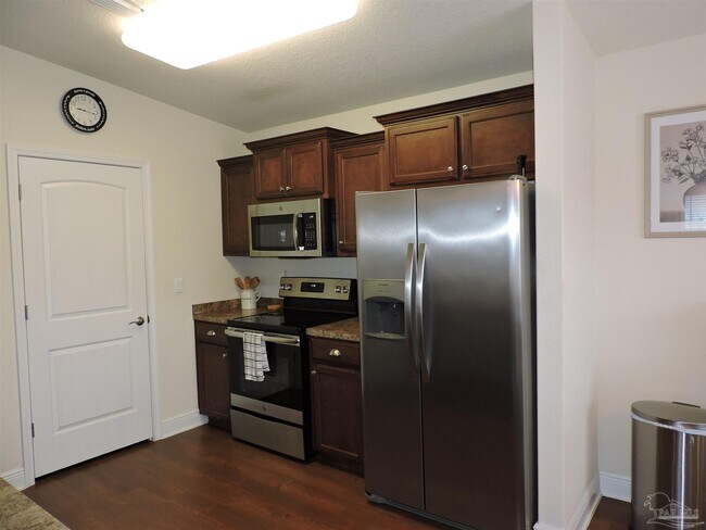 Building Photo - 5070 Carmell Ridge Cir