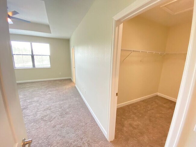 Building Photo - 11324 Whistling Pne Wy