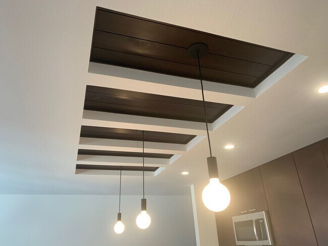 Building Photo - 389