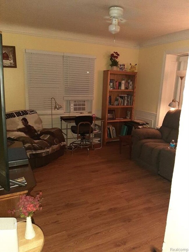 Building Photo - Historic Carriage Town Home for Rent – 3 B...