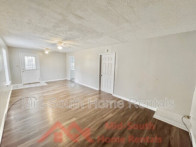 Building Photo - 7312 Country Side Rd