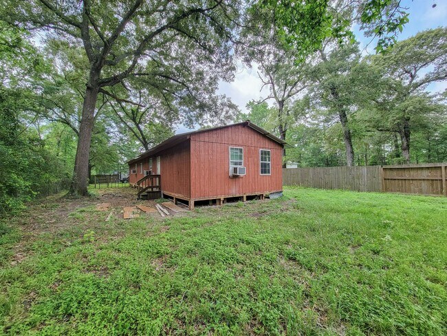 Building Photo - 20272 Forest Woods Ln