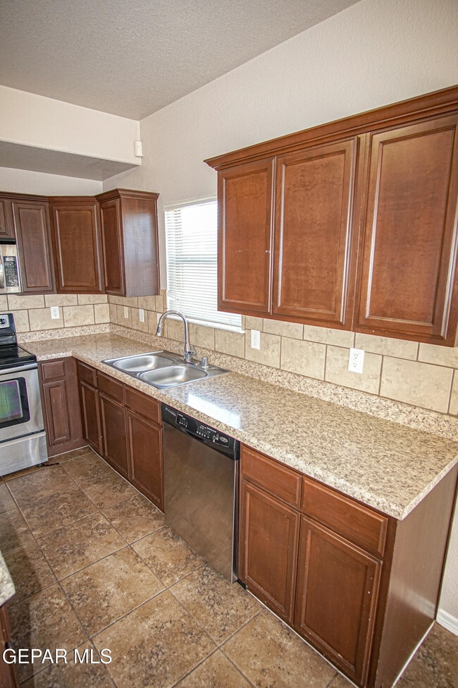 Building Photo - 5372 Guillermo Frias Ln