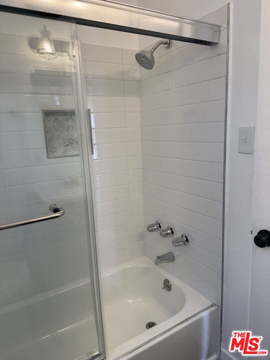 Building Photo - 2560 Venice Blvd.