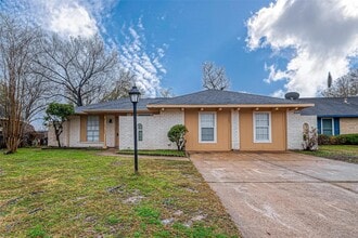 Building Photo - 1447 Willow Rock Rd