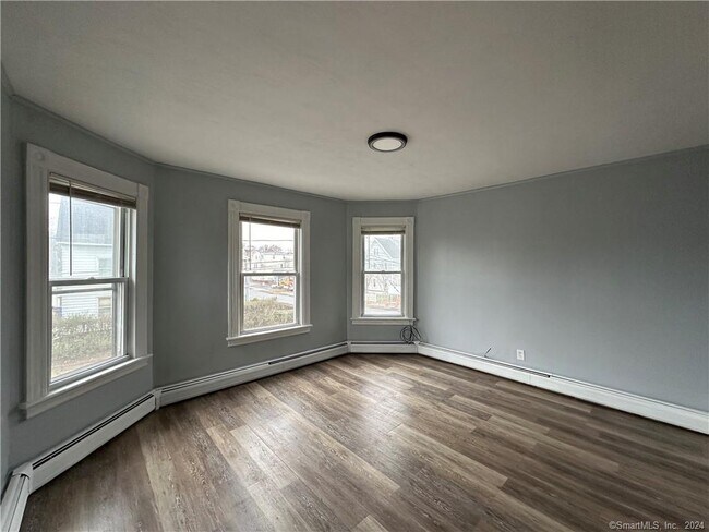 Building Photo - 12 Woodland St