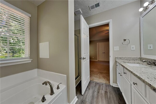 Building Photo - 578 Arbor Ridge Dr