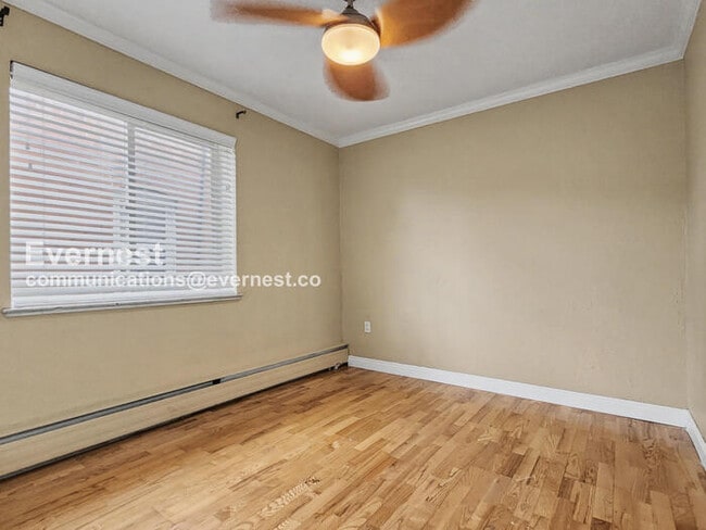 Building Photo - 276 S Sherman St