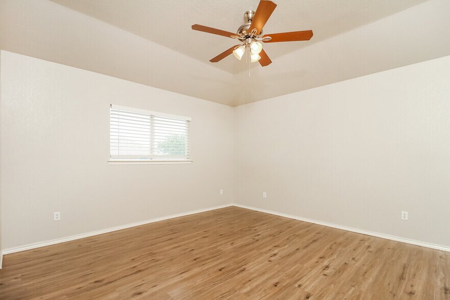 Building Photo - 4723 Gambels Quail