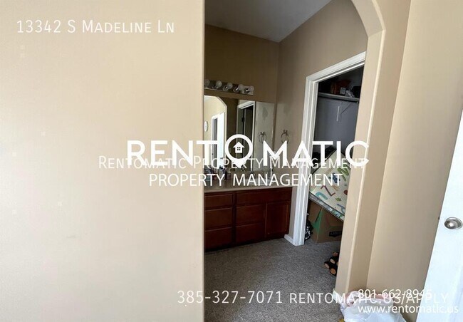 Building Photo - 13342 Madeline Ln W
