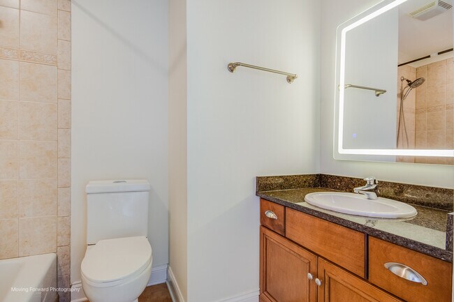 Building Photo - 2023 Alta Vista Ct