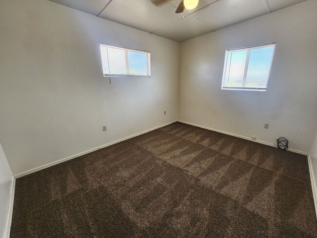 Building Photo - 6666 Cholla Ave