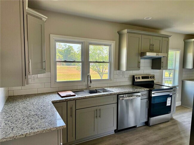 Building Photo - 2360 Gravel Springs Rd