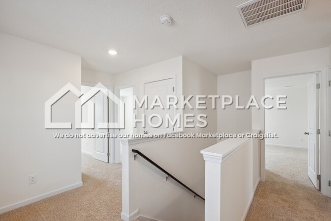Building Photo - 227 Belle court