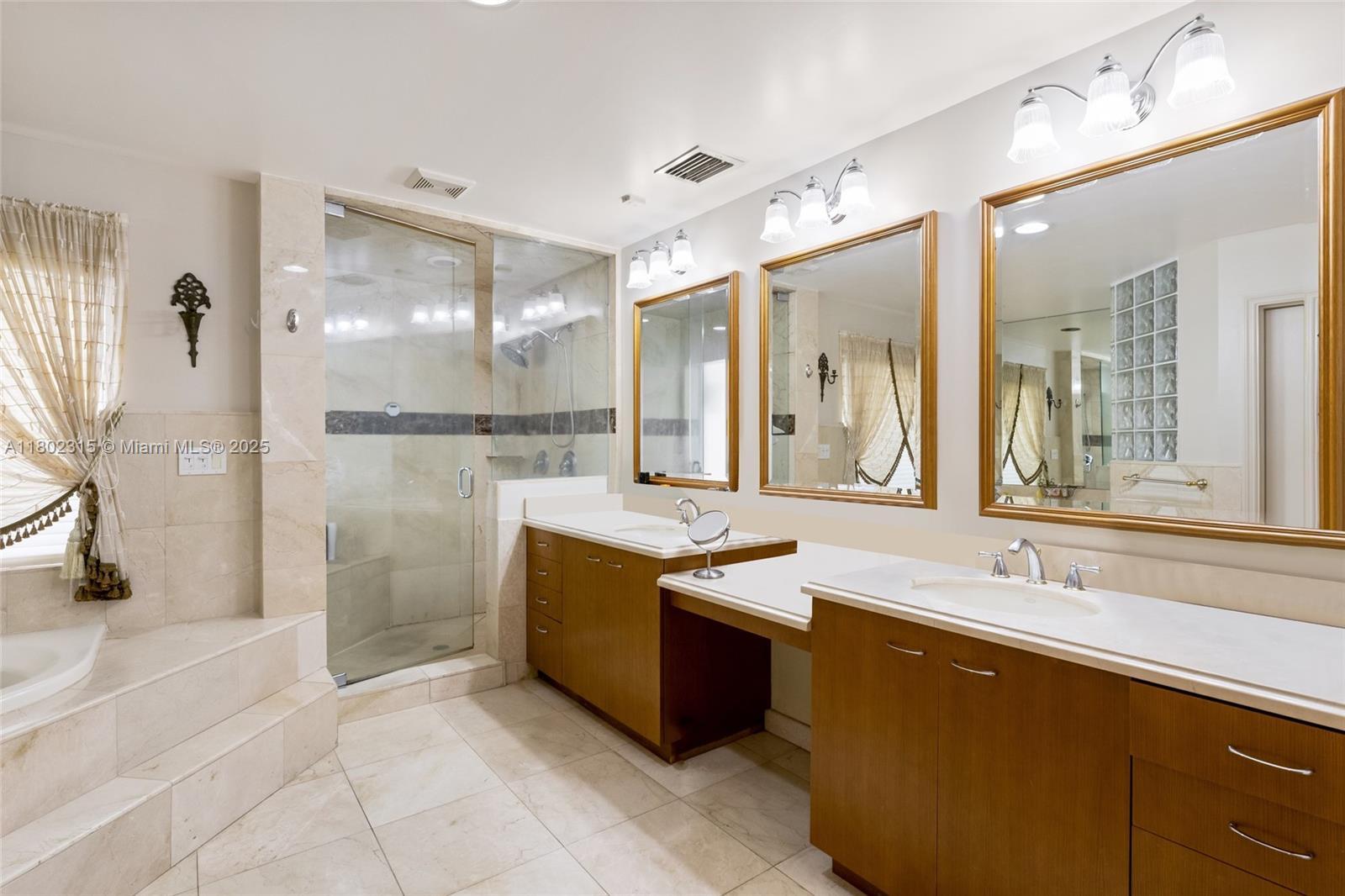Building Photo - 655 Hibiscus Dr