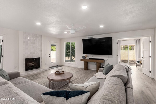 Building Photo - 26007 S Cedarcrest Dr