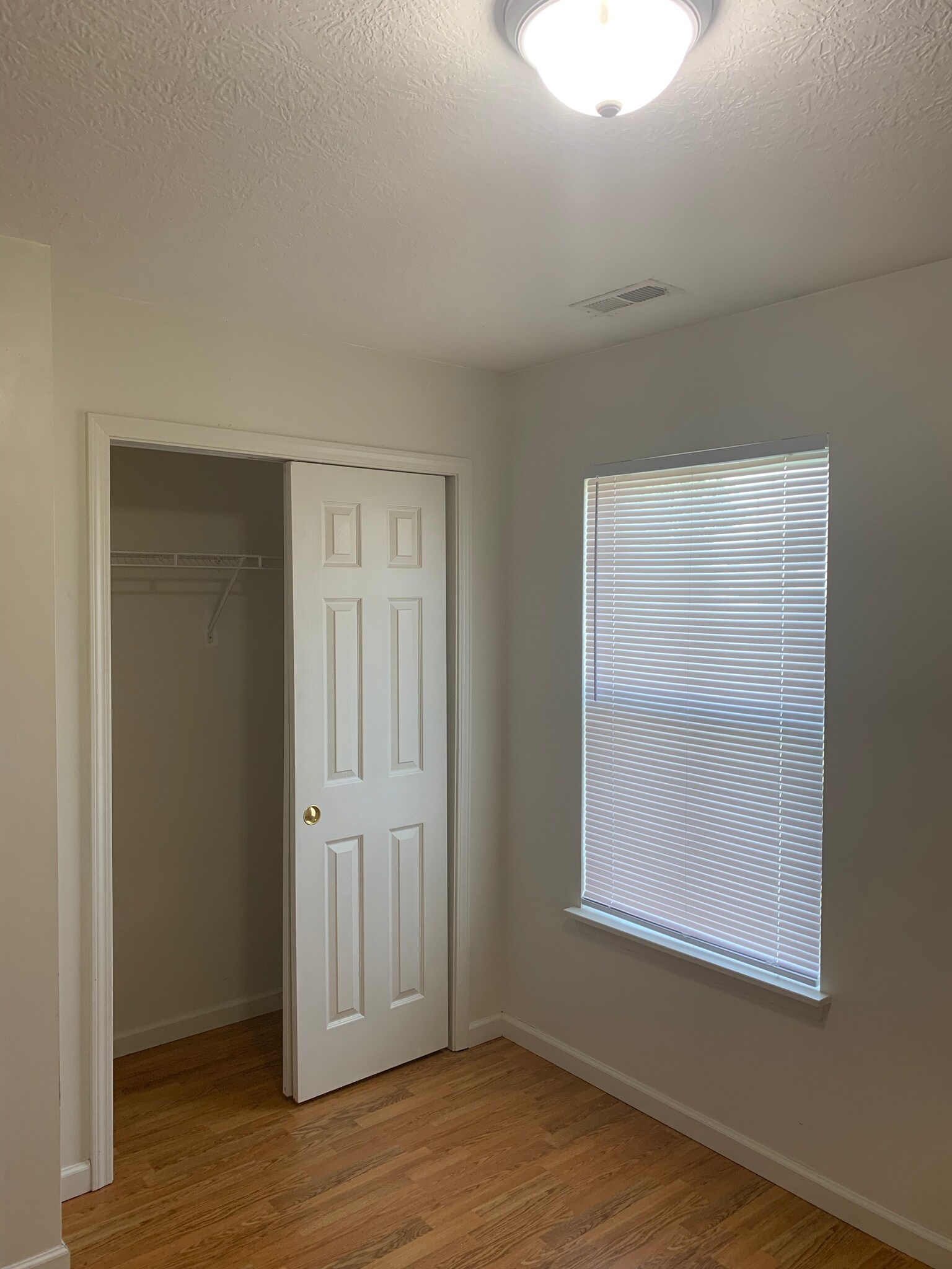 Building Photo - 1319 Tedlee Dr