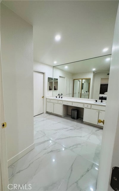 Building Photo - 28202 Ridgepoint Ct