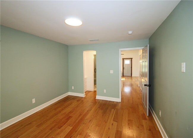 Building Photo - 49 New St