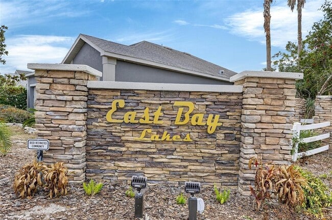 Building Photo - 9613 Cypress Harbor Dr