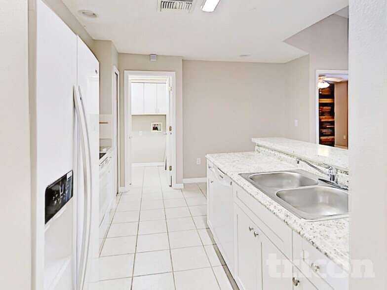 Building Photo - 4406 Tina Ln