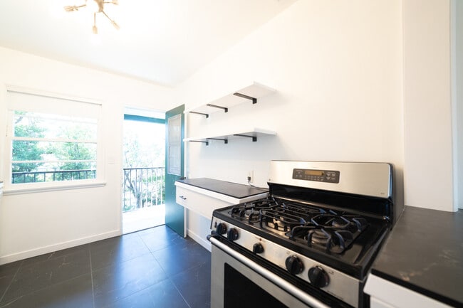 Building Photo - 11638 Riverside Dr