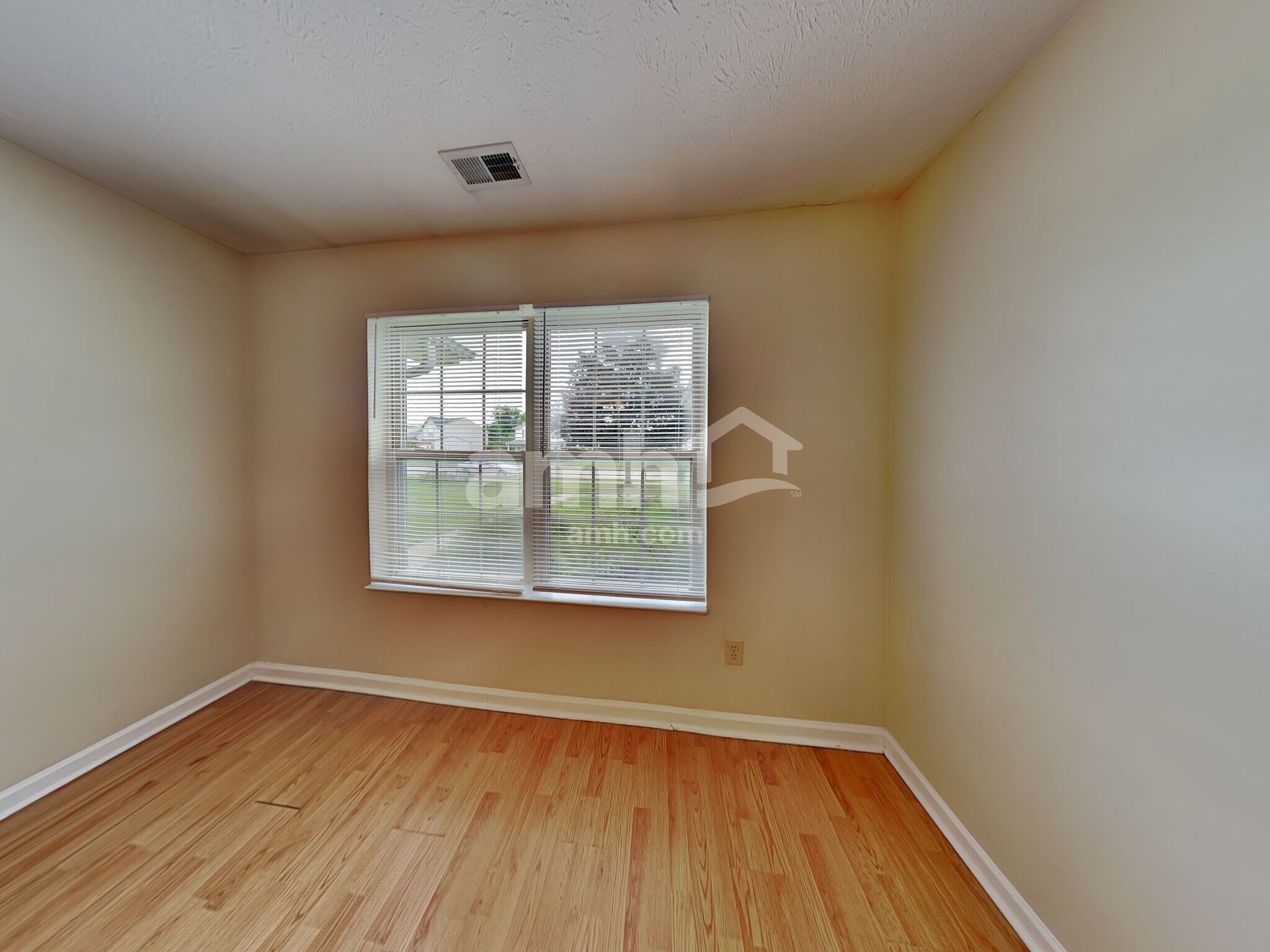 Building Photo - 17023 Puntledge Dr
