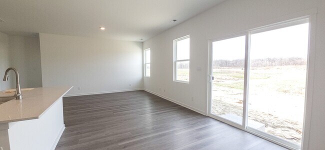 Building Photo - 4176 Viceroy St