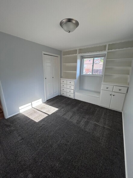 Building Photo - 3175 S 300 E