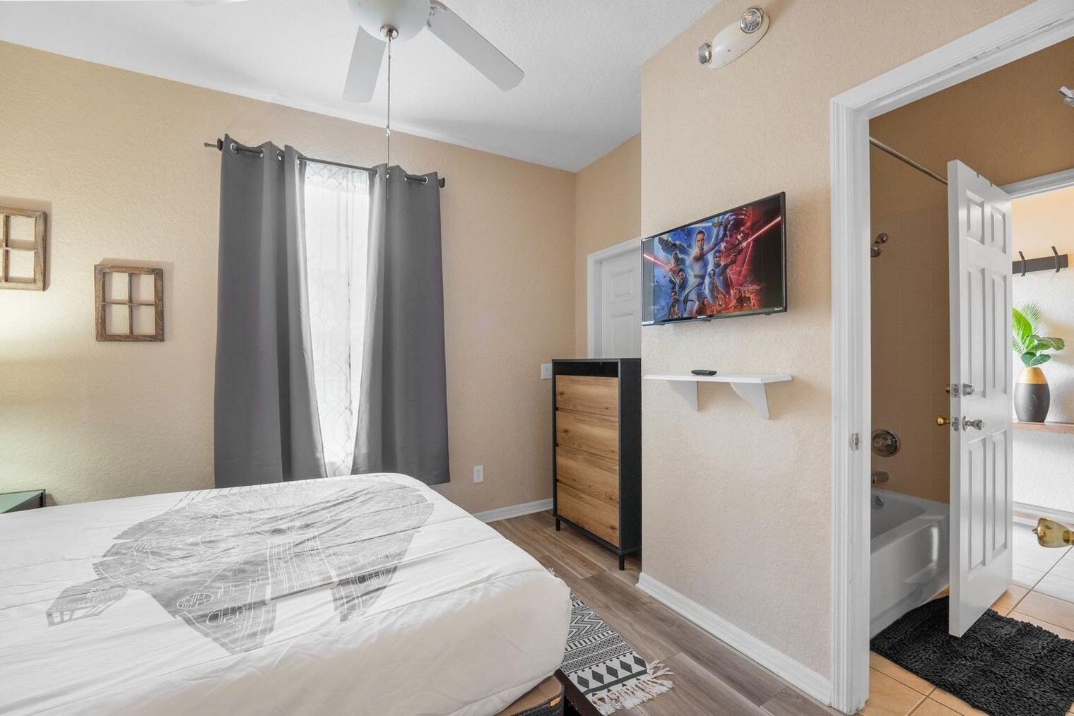 Building Photo - 219 Miramar Ave