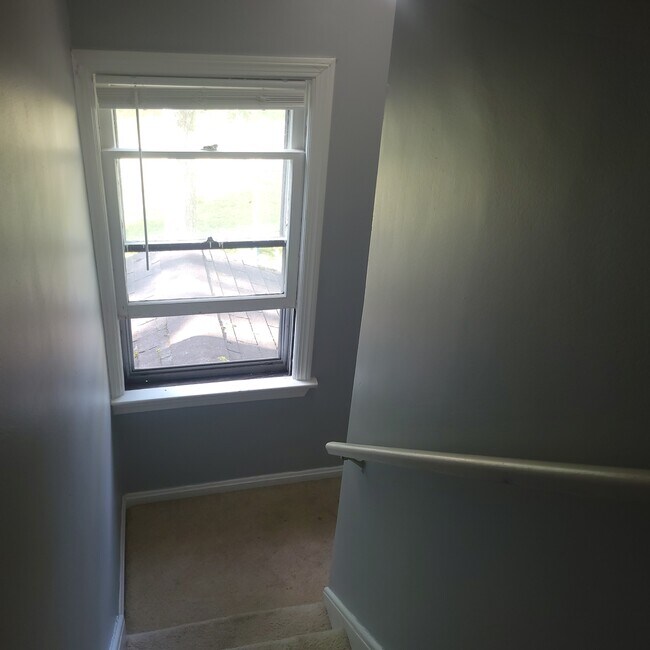 Building Photo - 534 Trebisky Rd