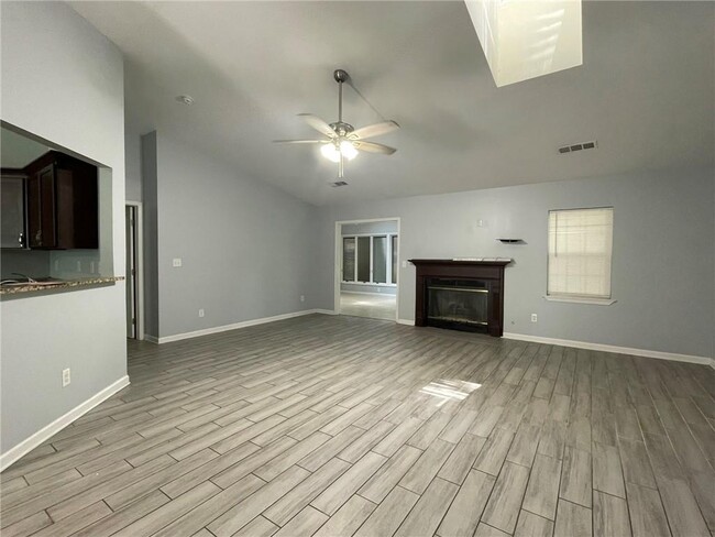 Building Photo - 2471 Honeycomb Way