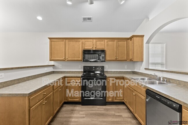 Building Photo - 2297 Spurr Rd