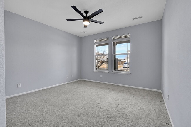 Building Photo - $2,695.95 - 3 bed, 2 bath in Lochbuie with a Large Backyard and In Unit Laundry!