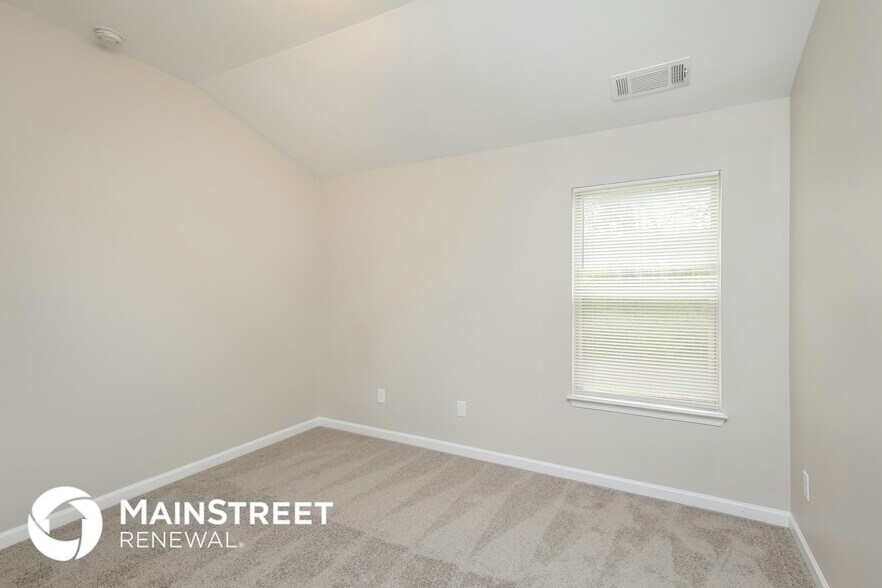 Building Photo - 842 Whitfield Oak Way NE